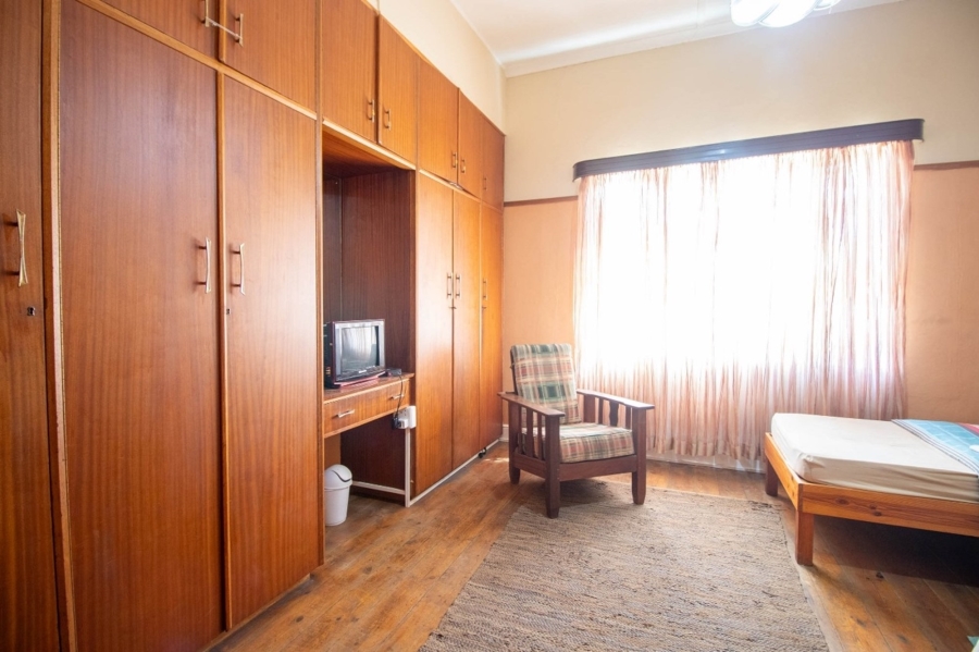 8 Bedroom Property for Sale in Moorreesburg Western Cape
